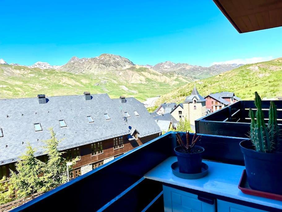 フォルミガルMountain By Pirineos360 Garaje Y Mascotasアパートメント エクステリア 写真